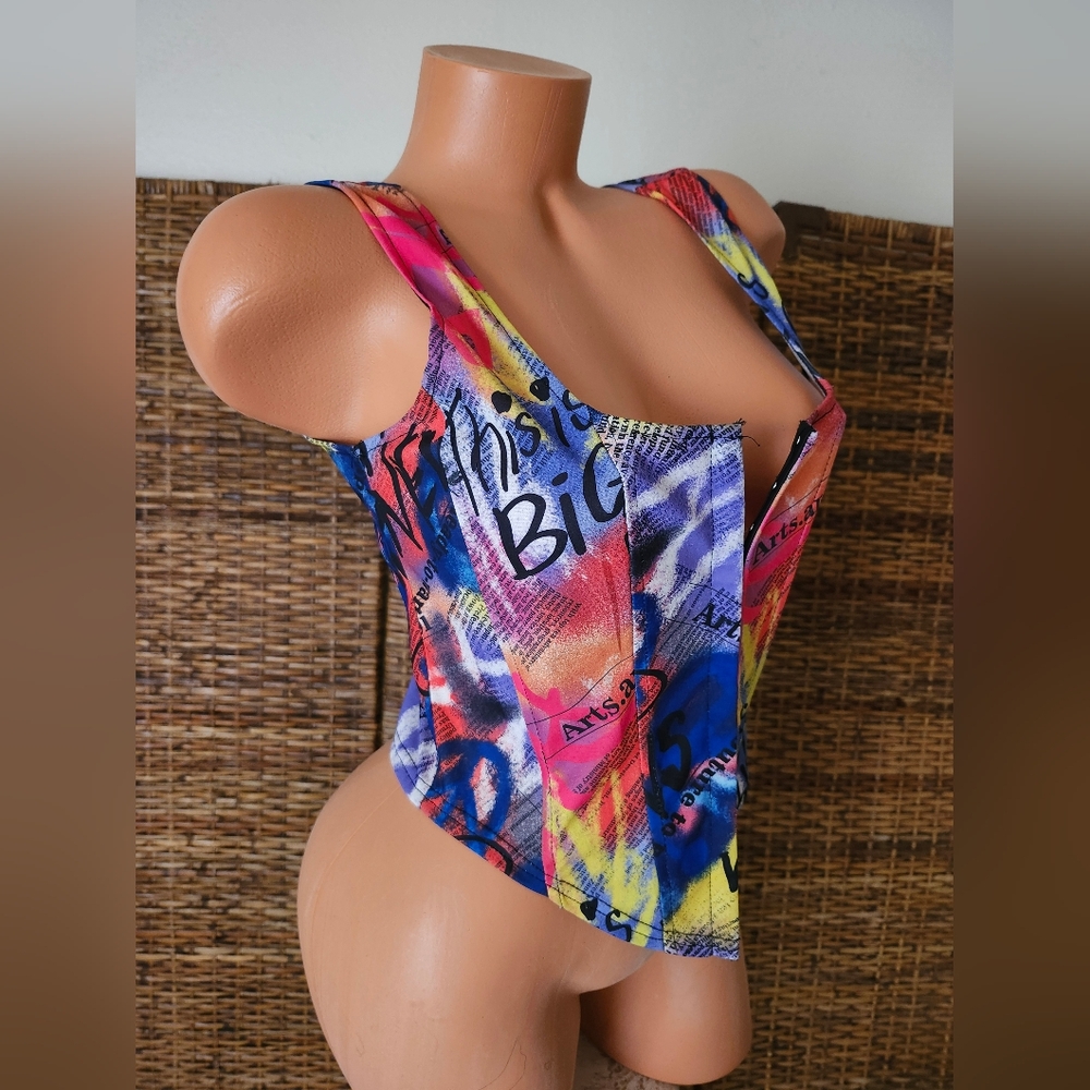 Vibrant Camisole with Abstract Pattern and Adjustable Straps